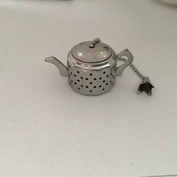 Oh Canada! Tea Set - Picture 8 of 13